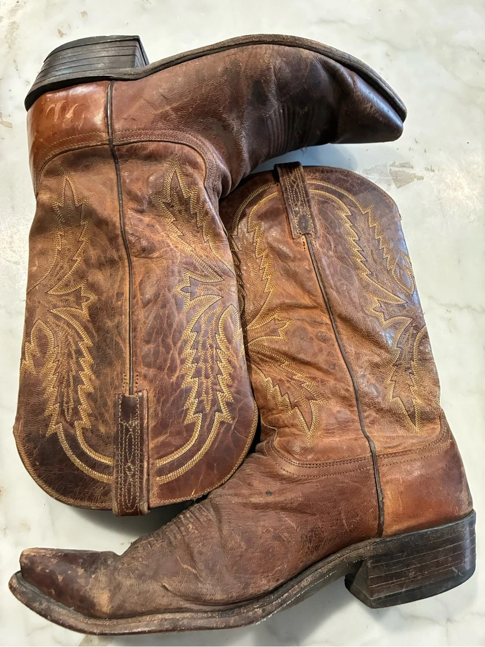 Lucchese 1883 crayton